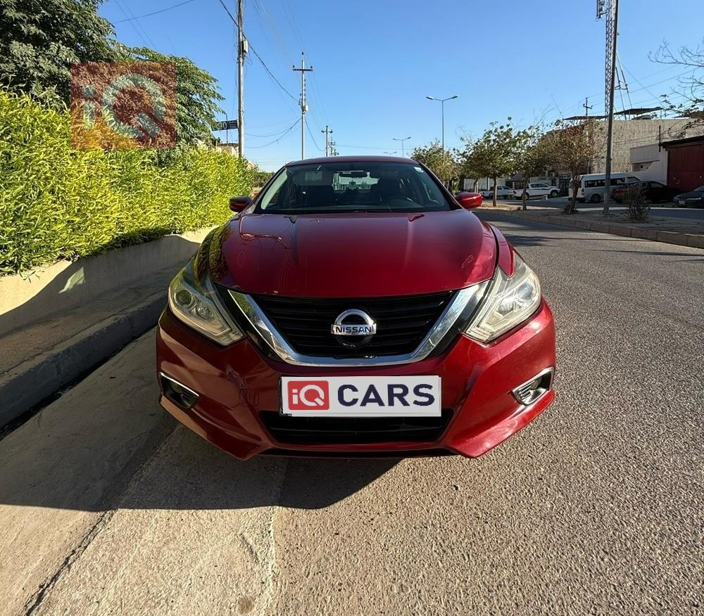 نيسان ألتيما